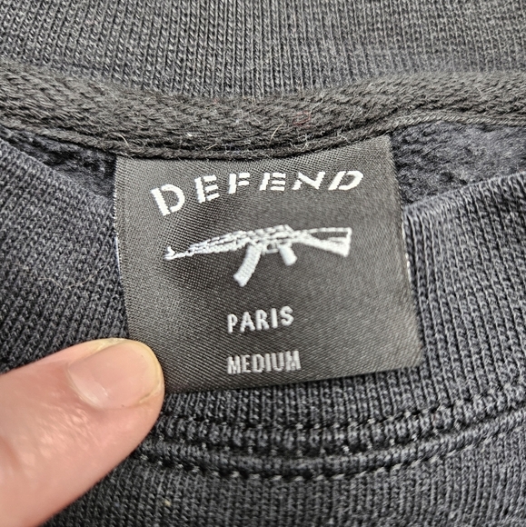 Defend Paris Defend Human Rights Sweatshirt Black Women's Medium - Picture 4 of 8